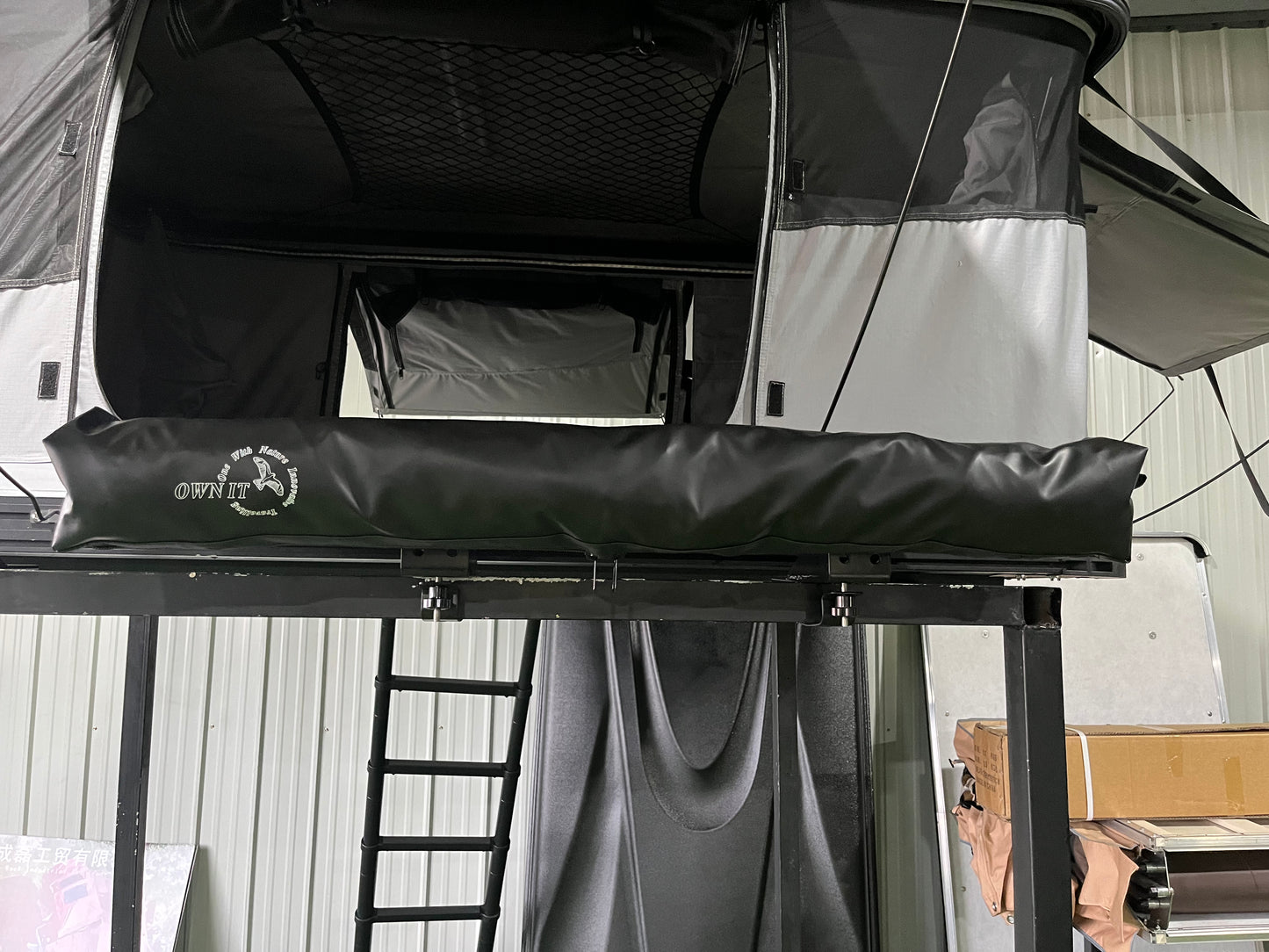 Solid Peak 150 Roof Top Tent combo 3 piece set